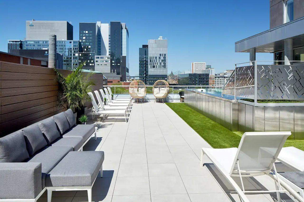 Hampton Inn Montreal Downtown, Qc Exterior foto