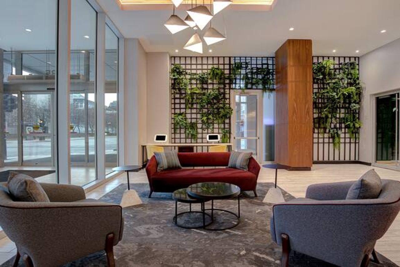 Hampton Inn Montreal Downtown, Qc Exterior foto