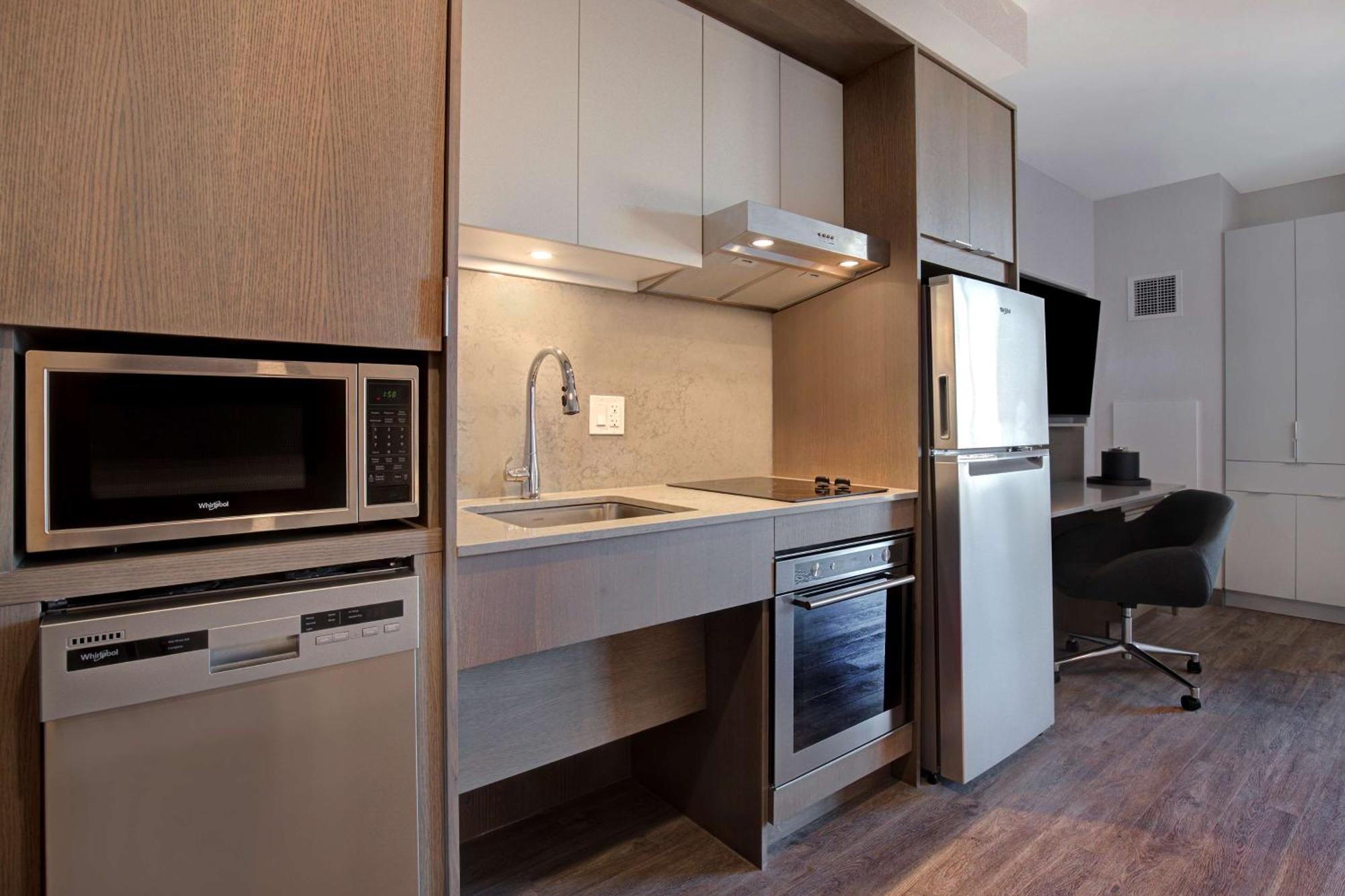 Hampton Inn Montreal Downtown, Qc Exterior foto