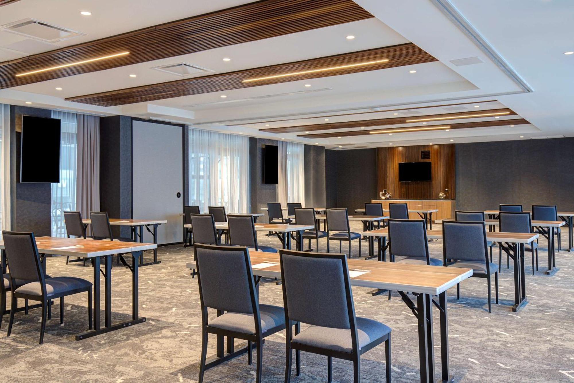Hampton Inn Montreal Downtown, Qc Exterior foto