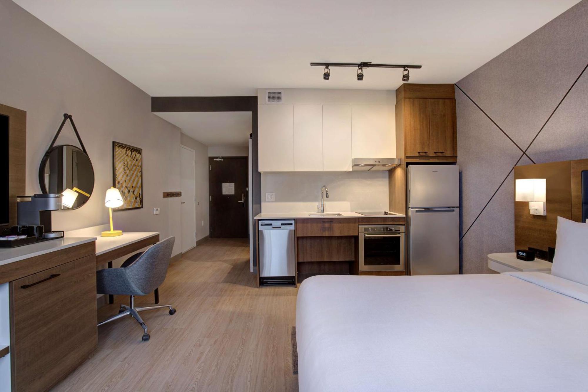 Hampton Inn Montreal Downtown, Qc Exterior foto