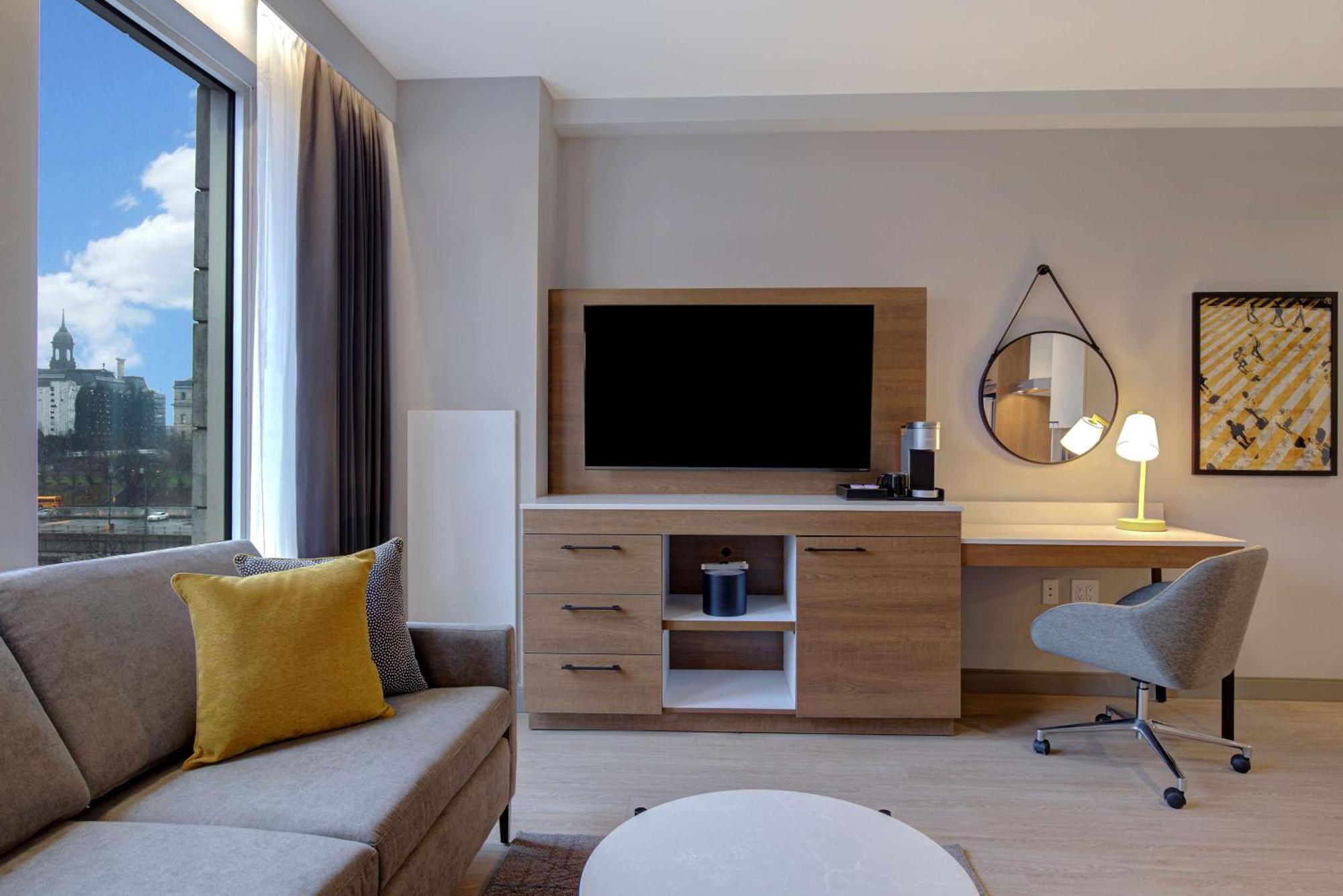 Hampton Inn Montreal Downtown, Qc Exterior foto