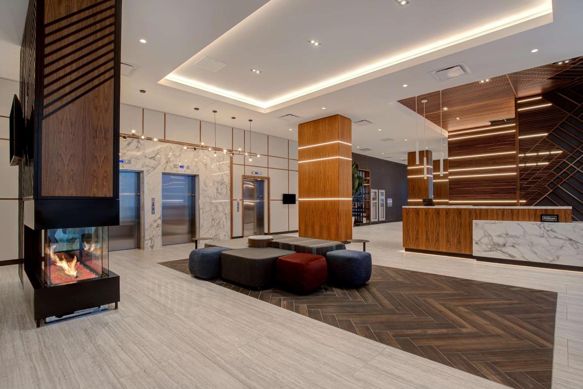 Hampton Inn Montreal Downtown, Qc Exterior foto