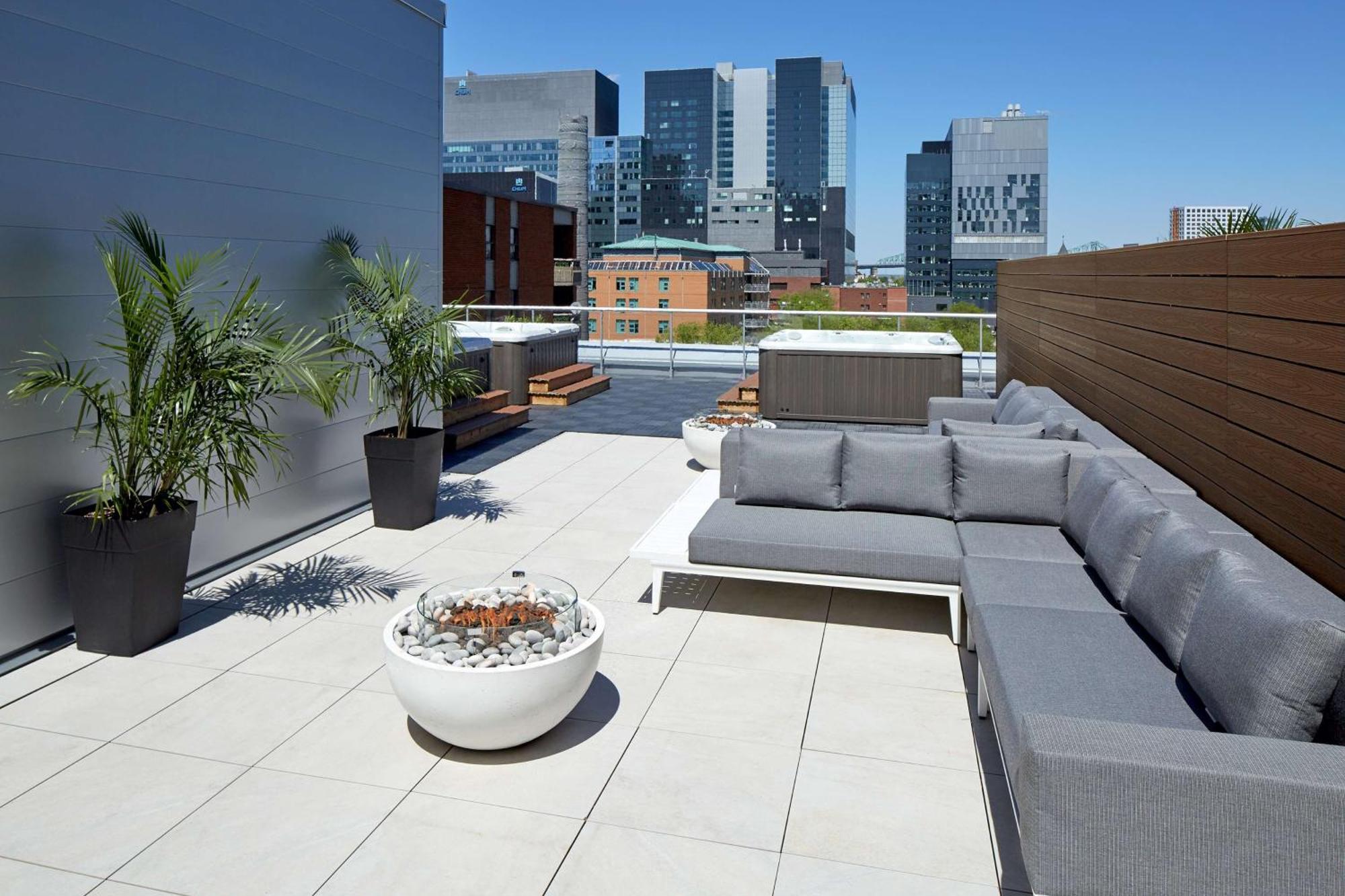 Hampton Inn Montreal Downtown, Qc Exterior foto